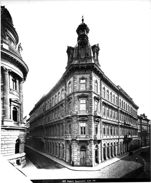 A Pesti Hazai Első Takarékpénztár székház sarokhomlokzata 1879 körül.jpg