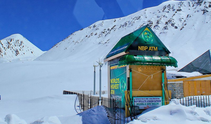 World's_Highest_ATM.jpg