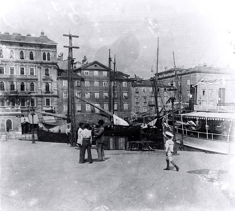 fiume utcakép 1908.jpg