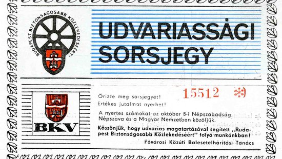 Ennek a BKV udvariassági sorsjegynek ma is lenne aktualitása. Ajánlókép